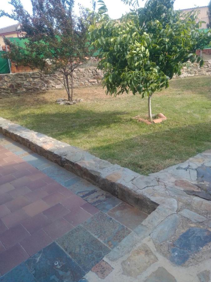 Casa Rural El Arroyo Miguelanez Luaran gambar